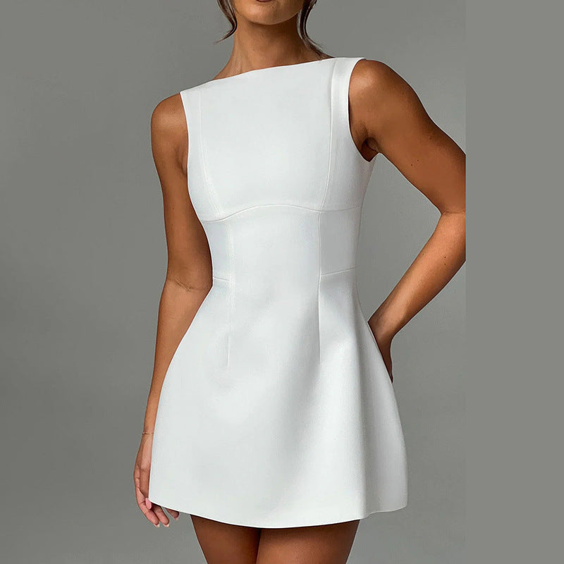 SoloUniq Allure Backless Dress